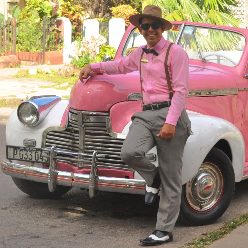 Przejażdżka po Hawanie zabytkowym kabrioletem zabytkowe samochody na Kubie