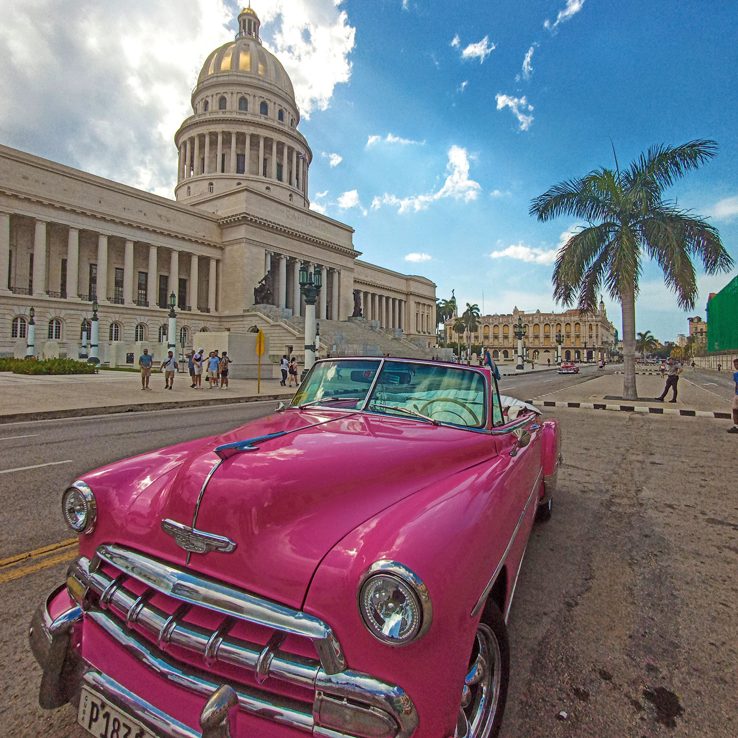 Przejażdżka zabytkowym kabrioletem w Hawanie